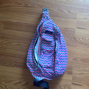 Kavu cross body bag